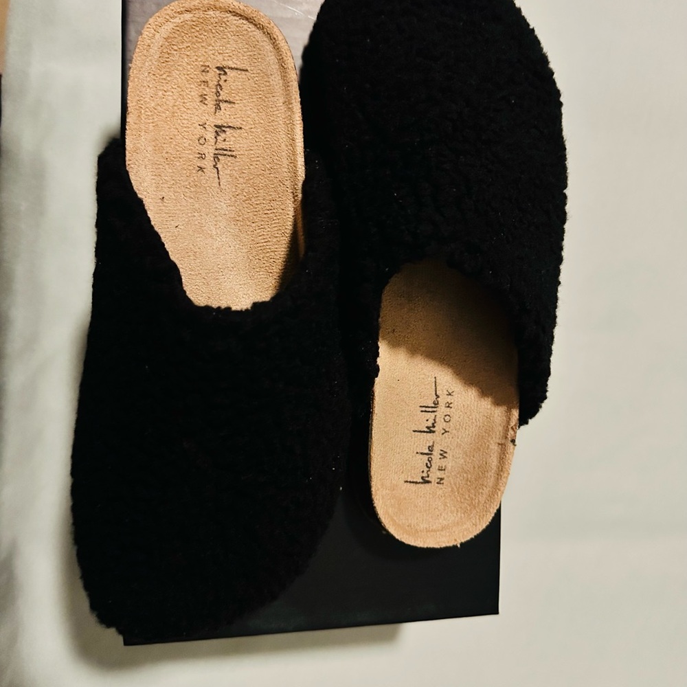 Nicole Miller Black Cozy Women's Slippers